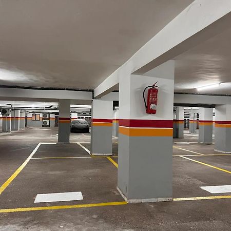 C-Appartement De Luxe Plein Centre De Gueliz Avec Piscine Parking Wifi Netflix マラケシュ エクステリア 写真
